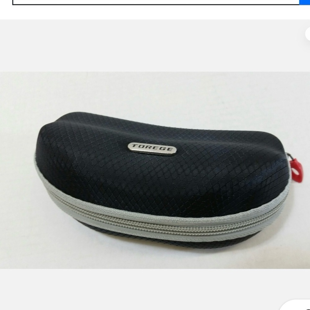 TOREGE Black sunglasses Case hard case with hook for backpack new